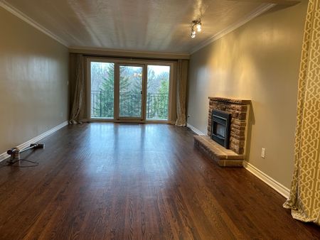 For Lease - 28 Landfair Crescent, Toronto, Ontario - Photo 3