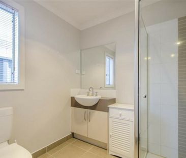 15 Romek Way, Truganina VIC, Belconnen - Photo 5