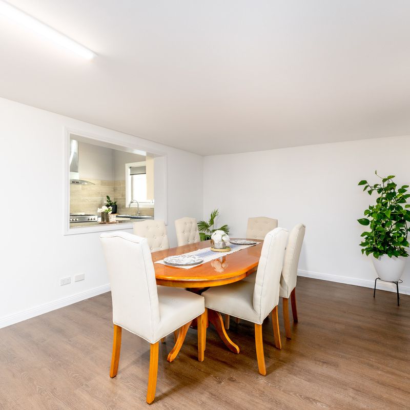 3 BEDROOM + STUDY RENOVATED DREAM - Photo 1