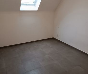 Appartement - à louer - - Photo 3