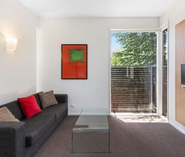 Fully Furnished Studio Apartment - Photo 4