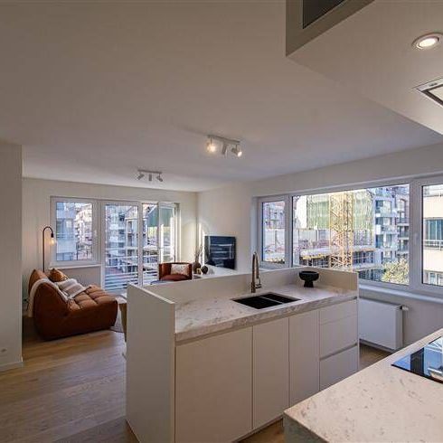 Appartement te huur - Photo 1