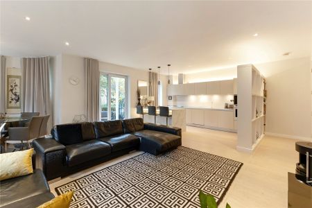 Melliss Avenue, Richmond, TW9 ground floor flat to rent - Photo 2