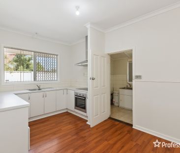 28 Selsey Way, Balga WA 6061 - Photo 5