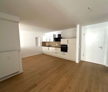 Perfekte Stadtwohnung mit Aufzug, Einbauküche und optimaler Verkehr... - Foto 4