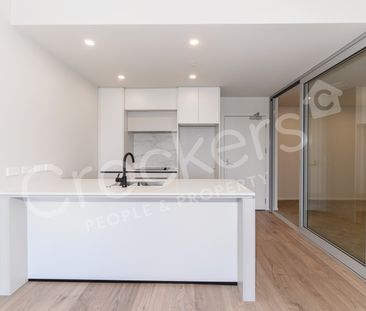 2 Bedrooms + Secure car park at the Heart of Albany - Photo 6