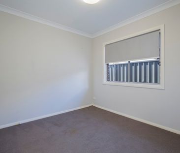 13 Sandcastle Street, Fern Bay NSW 2295 - House For Rent | Domain - Photo 6