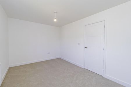 2 bedroom semi-detached house to rent - Photo 5