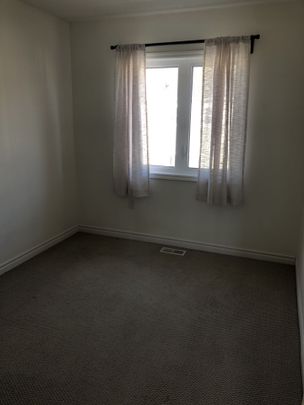 For Lease - 9 Dunes Drive, Wasaga Beach, Ontario - Photo 1