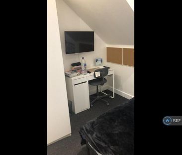 8 bedroom terraced house to rent - Photo 5