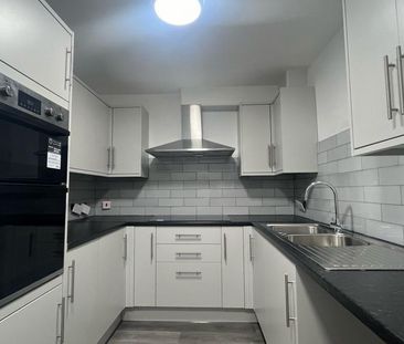 House share to rent - Photo 1