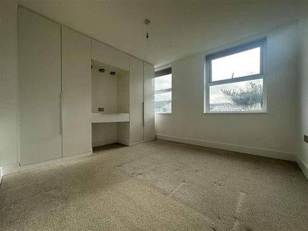 Princes Road, Ferndown, BH22 - Photo 4