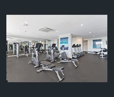 1011/477 Boundary St, Spring Hill, Qld 4000 - Photo 2