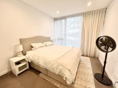 *Fully Furnished* Two Bedroom Apartment with Ultra Convenience - Photo 5