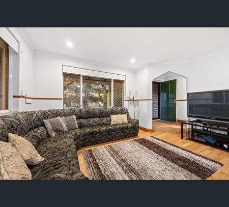 5 Mission Hills Place, Connolly, WA 6027 - Photo 3