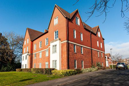 2 bedroom ground floor flat to rent - Photo 4