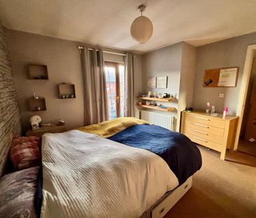 2 Epworth Street, Belfast, BT5 4QR - Photo 4