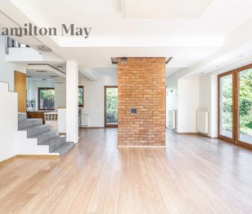 Przestronny i funkcjonalny dom w Bolechowicach z pięknym widokiem n... - Photo 4