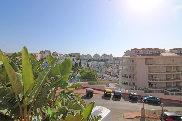 Apartamento planta baja en alquiler en Benalmadena Costa, Benalmadena - Photo 1