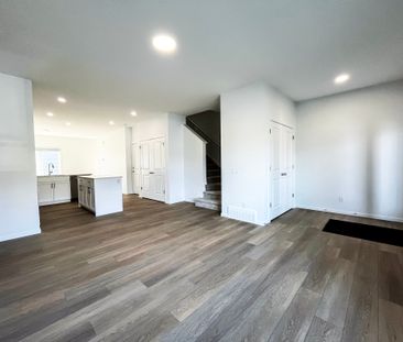 Special Incentive. Brand New 3 Bed + Den Upper Floor | 1727 Sq Ft |... - Photo 3