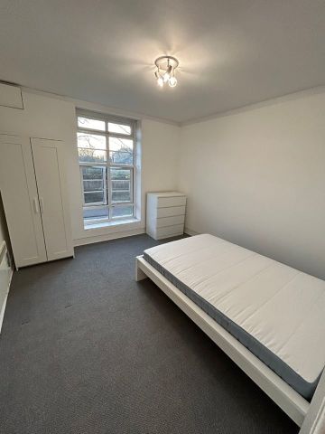 2 Bed Flat, Hartington Court, SW8 - Photo 5