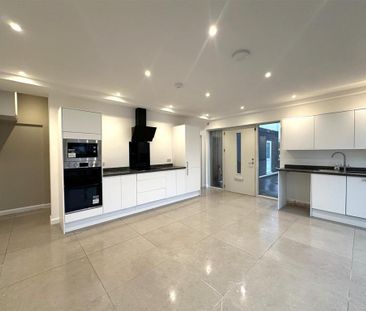 3 bedroom maisonette to rent - Photo 6