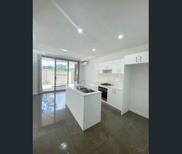 101/28-30 Burbang Crescent, Rydalmere, NSW 2116 - Photo 4