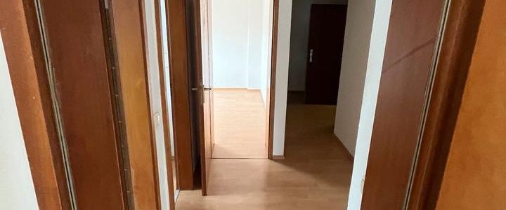 Dachgeschosswohnung in Gladbeck Mitte - Foto 1