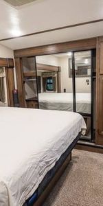 High end RV for rent - Photo 3