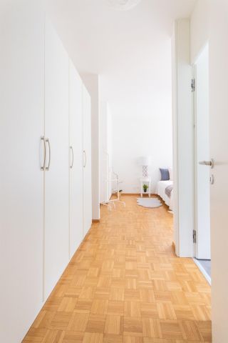 Eleganza e panorama: vista lago mozzafiato a due passi dal centro - Foto 2