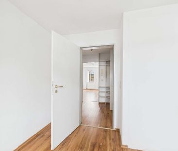 Helle 2-Raum Dachgeschosswohnung mit Balkon in Rodewisch, Steinberg... - Photo 1