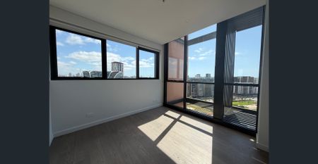 Split Level and North-Facing 2-Bedroom Apartment 3 bath with Stunning View - Photo 4