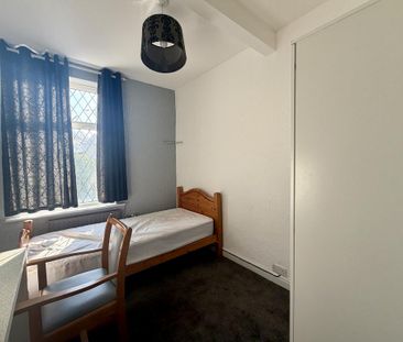 3 bedroom terraced house to rent - Photo 6
