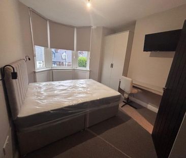 6 bedroom house of multiple occupation to rent - Photo 5