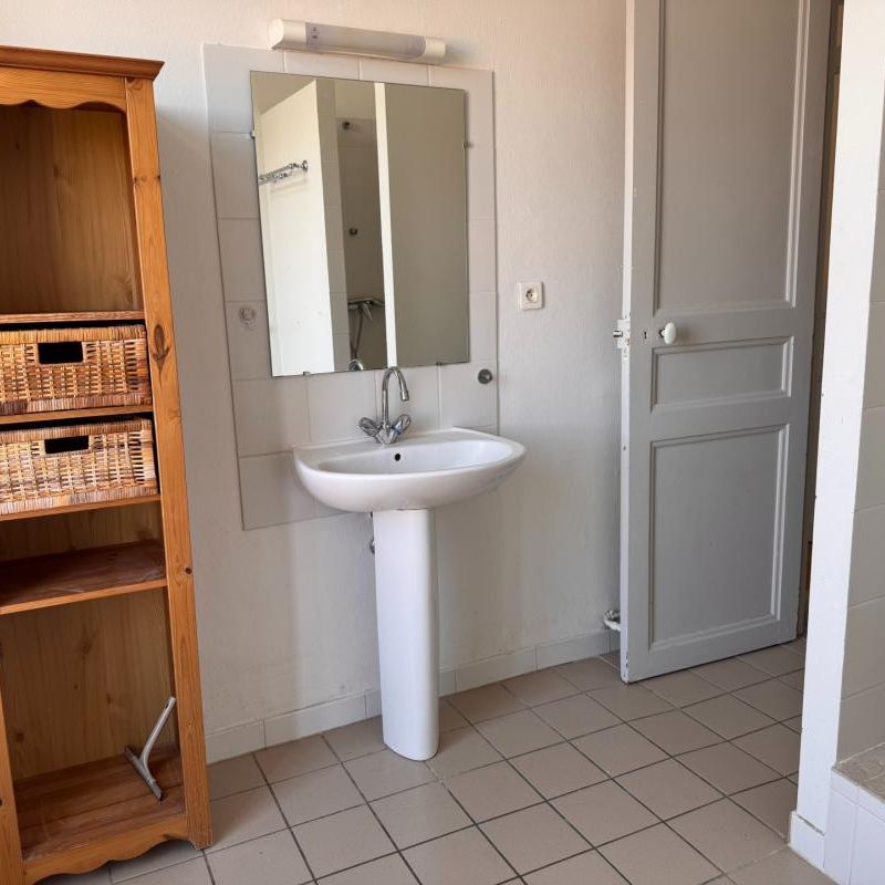 Location Appartement 3 pièces 98m² AVIGNON 84000 - Photo 1