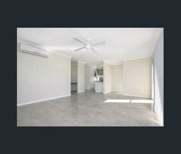 Modern 2 Bedroom Unit - Photo 1