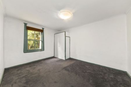 3 Bedroom Split Level House - Photo 5