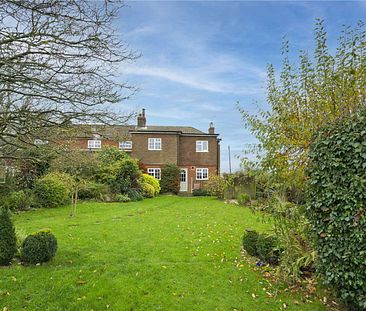 A stunning character cottage with fantastic views over Hampshire countryside - Photo 1