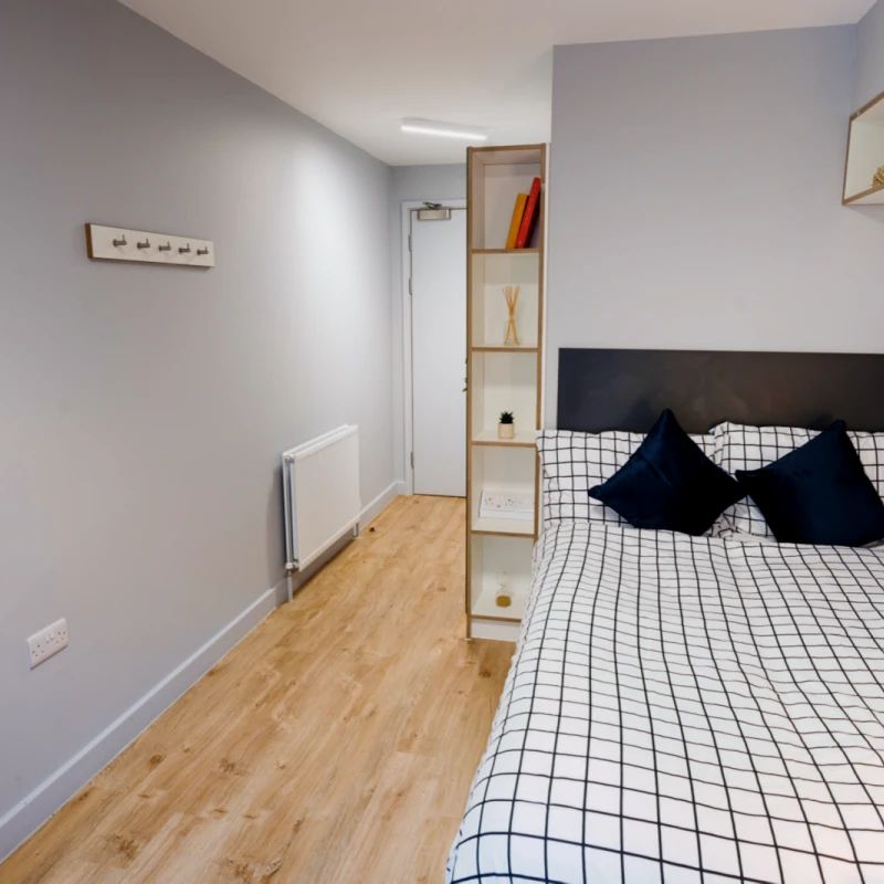 Deluxe Plus En Suite - Photo 1
