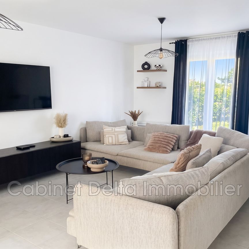 Location Maison 4 pièces 80m² SIX FOURS LES PLAGES 83140 - Photo 1