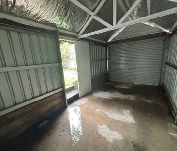 Ideal Location, 3 Bedroom Family Home, Workshop Area - Photo 4