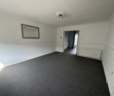 PE13 3HN, Prince Of Wales Close - Photo 2