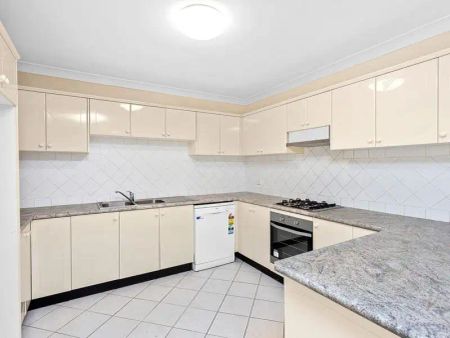7/305-307 Forest Road, Sutherland NSW 2232 - Photo 3