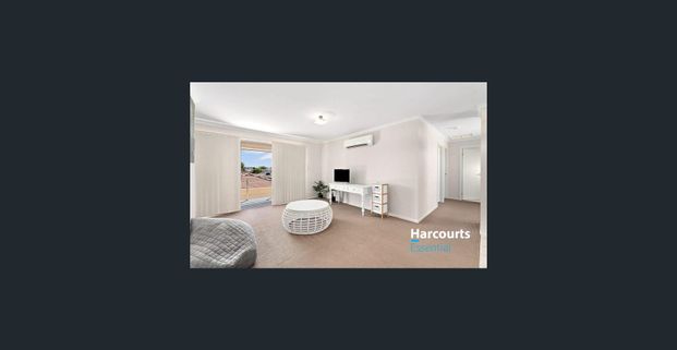 2 bedroom townhouse - Photo 1