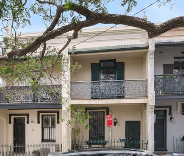 Two-Storey Terrace in Tree-lined Street - Photo 3