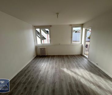 Location Appartement 4 pièces 75m² CHERBOURG-EN-COTENTIN 50100 - Photo 4