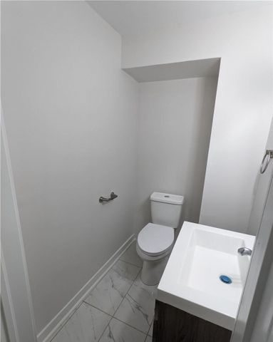 For Lease - 14 Cyclone Trail Unit# Basement, Brampton, Ontario - Photo 4