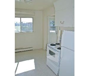 2 Bed 1 Bath Balcony Ottewell Edmonton - Photo 6