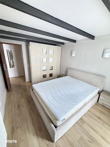 Oportunitate unica- Apartament in CENTRU - 3 Camere 86 mp - Photo 2