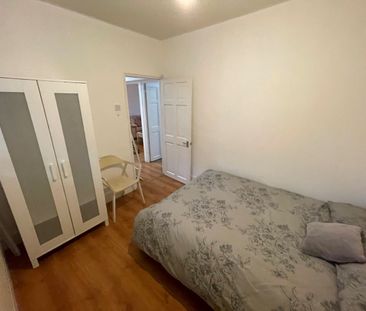 2 Bed Flat, Greet House, SE1 - Photo 4